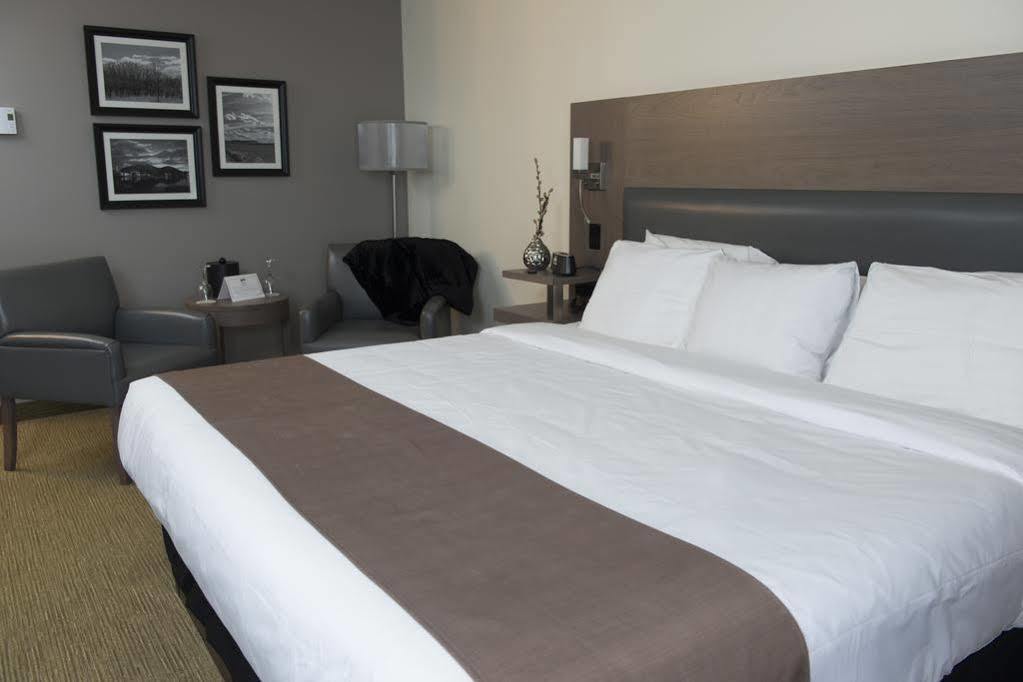 Hotel Rive Gauche Beloeil Exteriör bild
